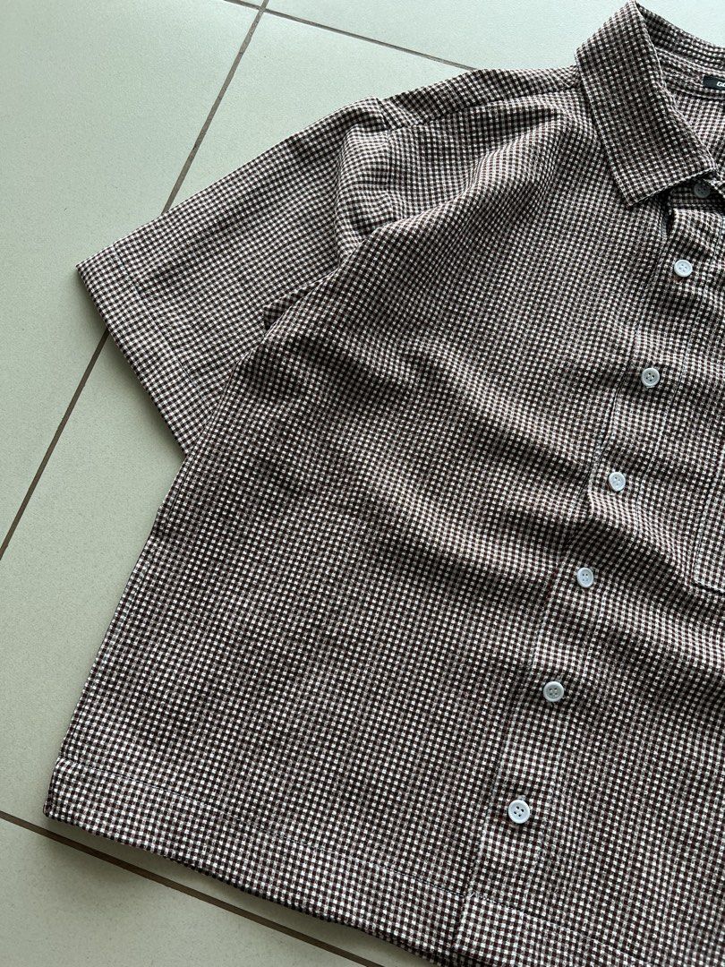 GOT STYLE BOXY CROPPED CHECKERED POLO (Category: Tshirts & Polo Shirts ) located in Manila. Submitted by scrimpy.co (Listing ID 1461591302, Image 2). Description: GOT STYLE BOXY CROPPED CHECKERED POLO L: 24.5” | W: 22.5” Best Fit: XL boxy fit Color rate & Condition: 10/10 Issue: NONE.
