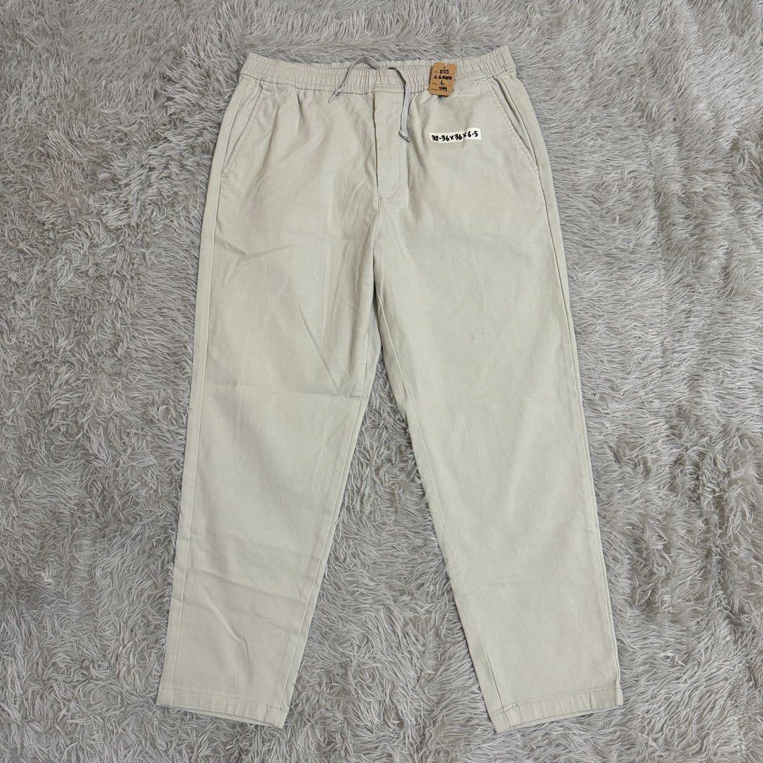 GU MEN’S EASY RELAXED ANKLE PANTS (Category: Trousers) located in Manila. Submitted by thrifthing_121102 (Listing ID 1461745850, Image 1). Description: GU MEN’S EASY RELAXED ANKLE PANTS •SIZE LARGE •WAIST - 32-36” •LENGTH - 36” •HEM - 6.5” •EXCELLENT CONDITION •NO ISSUES ₱599 + SF ✅All items are in excellent to new condition. ✅Color may vary due to lighting. 📦J&T Express or Lalamove Shipping. 💸Gcash Payment. 📍Moonwalk, Paranaque City.