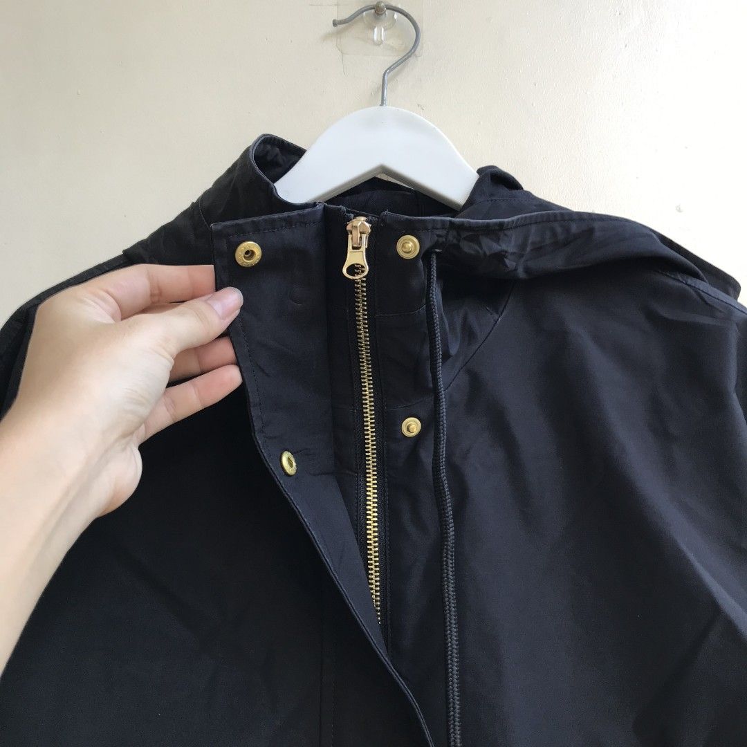 GU Mountain Parka (Category: Coats, Jackets and Outerwear) located in Caloocan City. Submitted by _eunoiaa (Listing ID 1461632535, Image 3). Description: GU Mountain Parka Dimes: 24x26.5" (back length: 28") Xl on tag Excellent condition No issue fixed + sf.