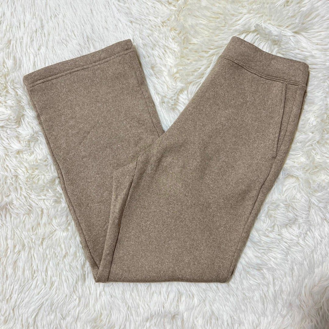GU Uniqlo Waffle Pants (Category: Other Bottoms) located in Bacolod City. Submitted by jenmi_ (Listing ID 1461762741, Image 1). Description: GU Uniqlo Pants Medium Beige Waist - 17 inches (can fit 28-30) Length - 38 inches.