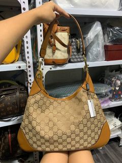 (Category: ) located in . Submitted by _prettysimplecollection (Listing ID 1461756938, Image 1). Description: .