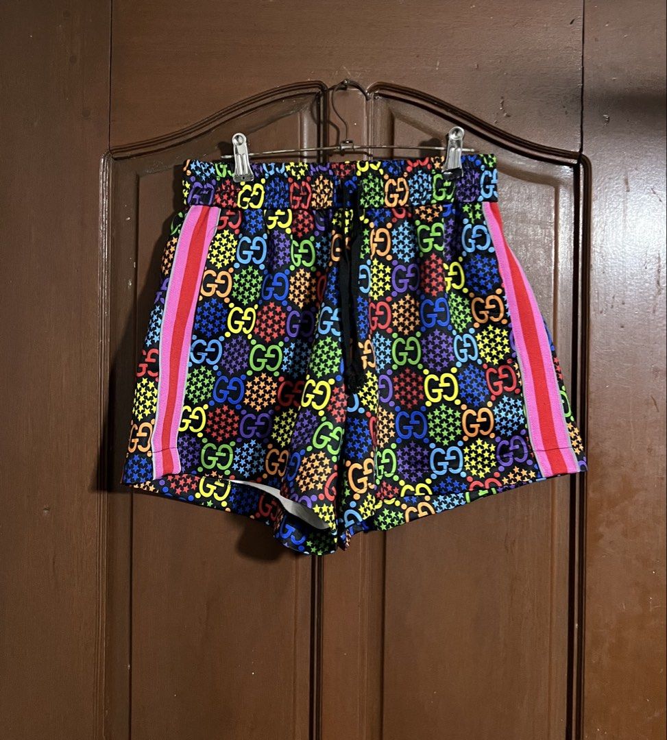 Gucci Multicolor GG Logo Shorts (Category: Shorts) located in Manila. Submitted by thriftpoint99 (Listing ID 1461773792, Image 1). Description: 26-28x14x14 No issue Excellent condition.