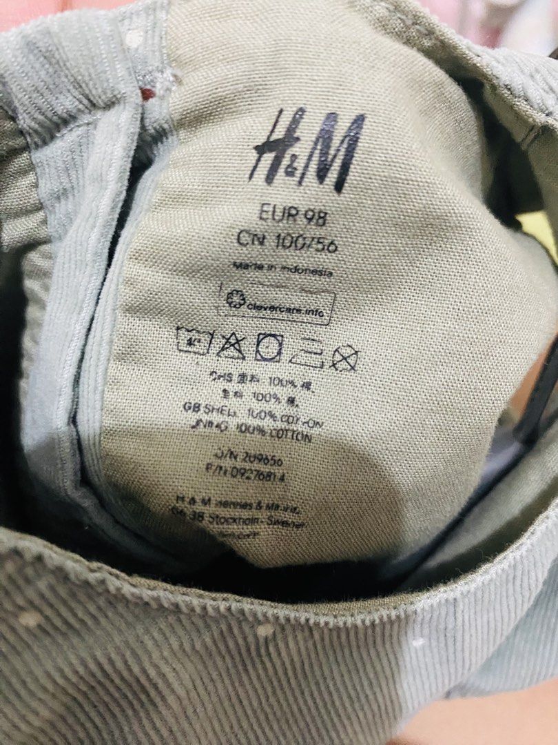 H & M Dress for 3y/o (Category: Babies & Kids Fashion) located in Las Pinas. Submitted by dhyn29 (Listing ID 1461772351, Image 2). Description: 3y/on tag.