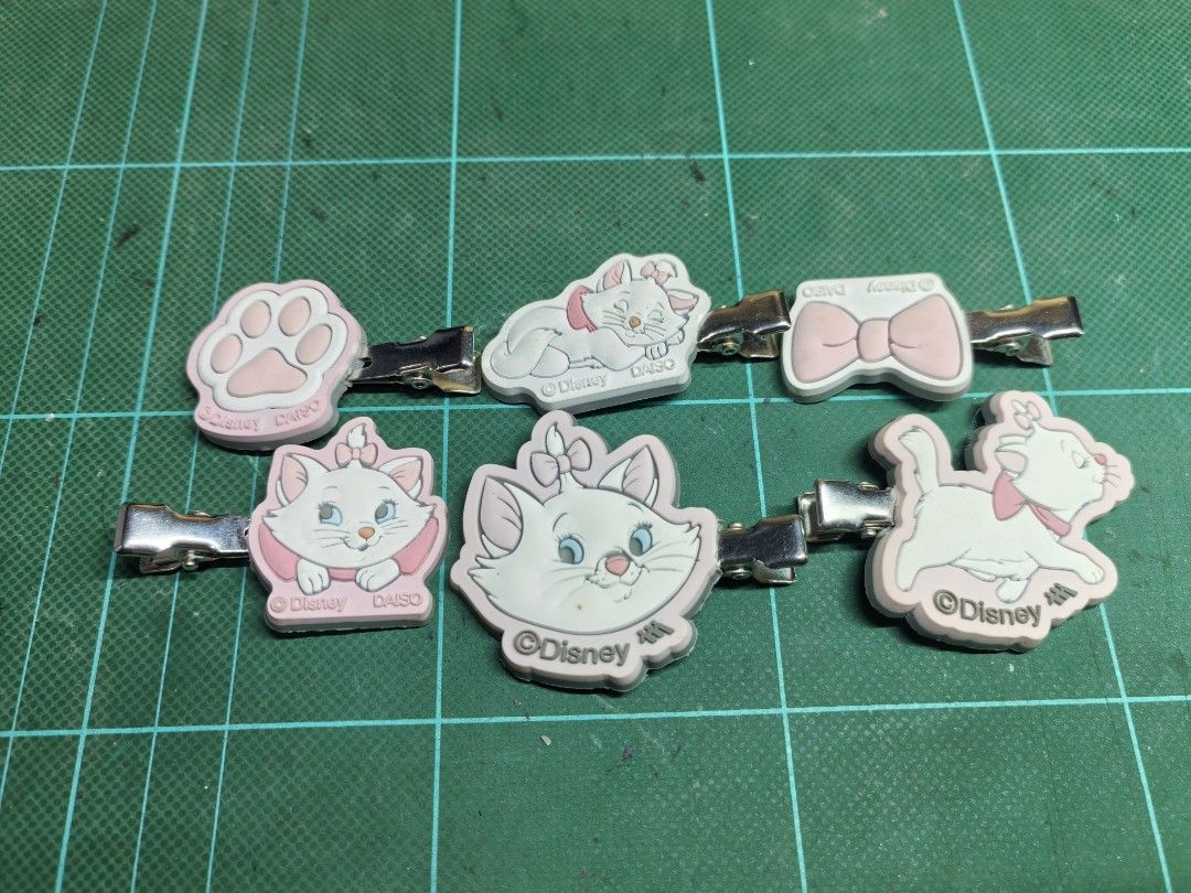 Hair Clip Set - Marie Cat (Category: Hair Accessories) located in Cebu City. Submitted by dudes_villanueva (Listing ID 1461585715, Image 1). Description: Hair Clip Set - Marie Cat In excellent condition 6pcs take alll.