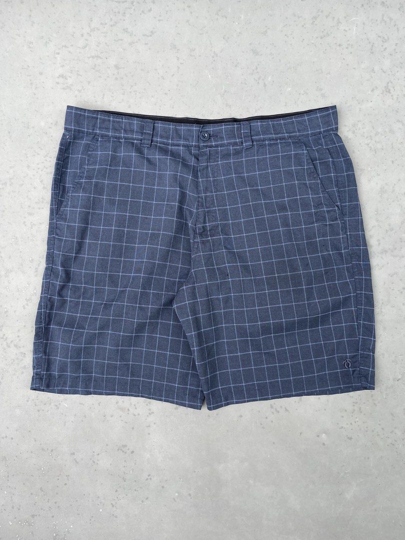 HANGTEN PLAID WALK SHORT (Category: Shorts) located in Quezon City. Submitted by kentstuff (Listing ID 1461644159, Image 1). Description: HANGTEN PLAID WALK SHORT Size XXL On Tag Waist: 42-44 Length: 21 Leg opening: 13 Condition: Excellent CR: 9.8/10 Issue: ❌ DISCLAIMER: This is a thrifted item. All brands, logos, and trademarks belong to their rightful owners. We’re here to rehome great pieces — no brand affiliation intended.