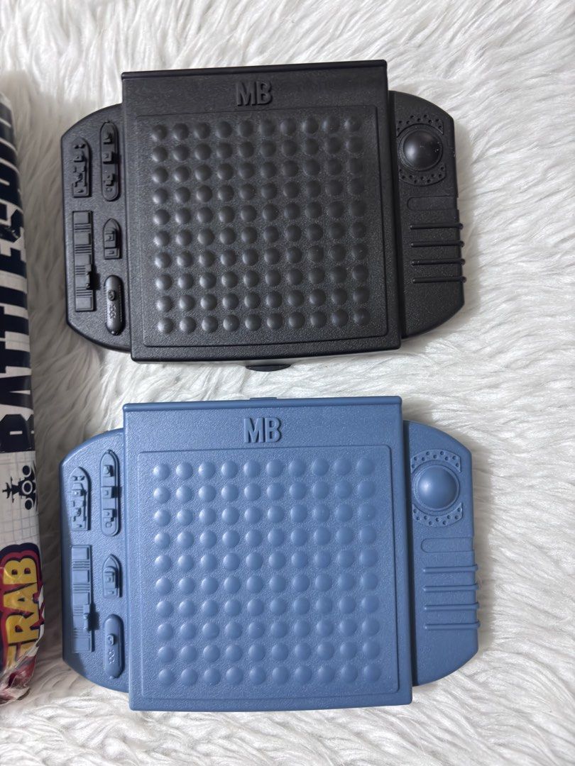 Hasbro Battleship Grab & Go (Category: Action & Battle Toys) located in Paranaque City. Submitted by dalle_closet (Listing ID 1461644726, Image 3). Description: slightly used pa.