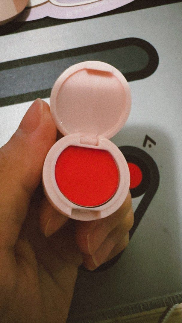 Hello Kitty Lip Balm Pink Compact gacha (Category: Makeup) located in Manila. Submitted by lunalux09 (Listing ID 1461667737, Image 3). Description: - Adorable pink Kitty lip balm - Features iconic character with a heart design - Compact and portable for on-the-go use - A must-have for any Kitty enthusiast.
