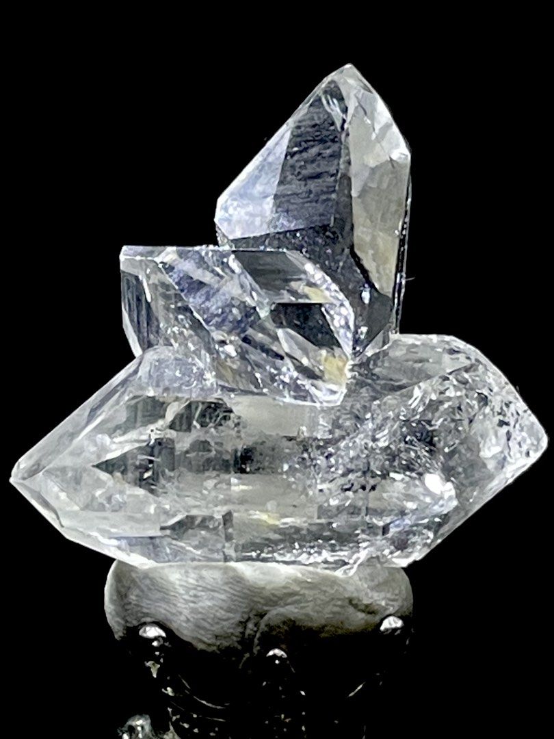 13.9g Herkimer Cluster from Pakistan (Category: Other Home Decor) located in Las Pinas. Submitted by opalescent.crystals (Listing ID 1461572553, Image 3). Description: .