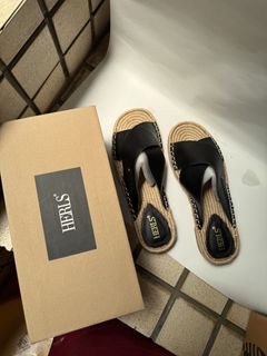 由 b29568 (刊登 ID 1461651475，圖片 1) 提交，位於 的 (類別：)，說明：。