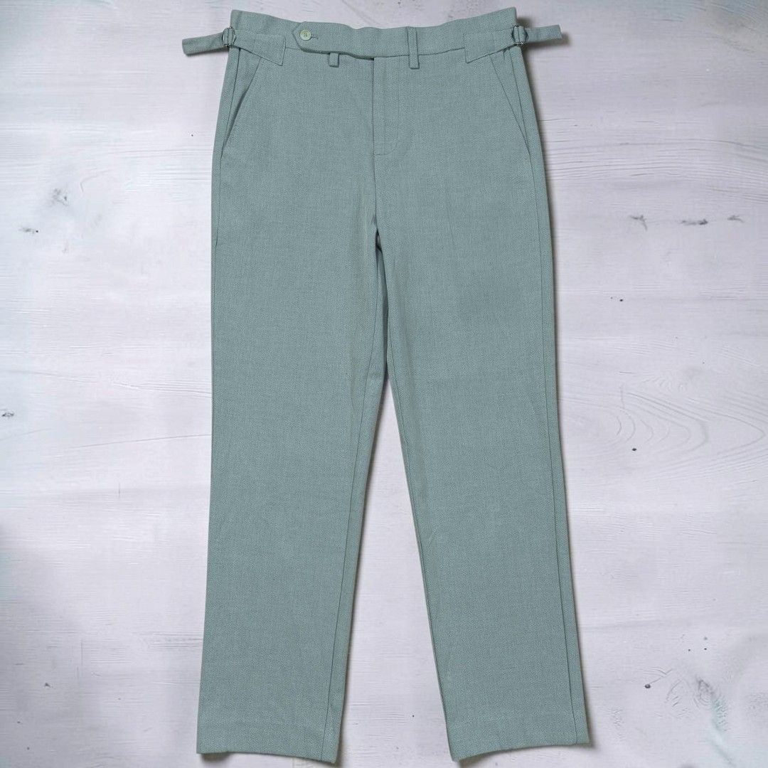 Herringbone wool Gurkha trouser pants (Category: Trousers) located in Urbiztondo. Submitted by unperfectly.bin (Listing ID 1461732607, Image 1). Description: Measurement (Inches) Waist -31-32 Length -38.5 Leg hole - 7.5.