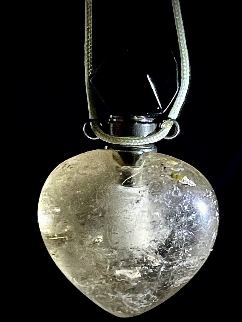 High Quality Smokey Quartz Perfume Bottle Pendant (Category: Necklaces) located in Las Pinas. Submitted by opalescent.crystals (Listing ID 1458803024, Image 3). Description: ✨High Quality Smokey Quartz Perfume Bottle Pendant 🏷️400 *top cover is black tourmaline .