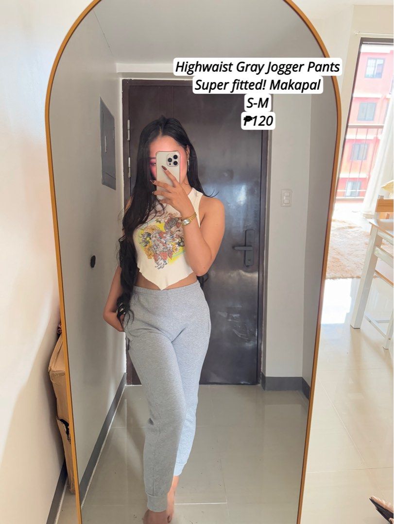 Highwaist Gray Jogger Pants Super Fitted (Category: Joggers) located in Quezon City. Submitted by ronavillezar (Listing ID 1461702155, Image 2). Description: - Highwaist gray jogger pants - Super fitted and makapal (thick) - Fits S-M - Great for lounging or casual wear - Comfortable and stylish.