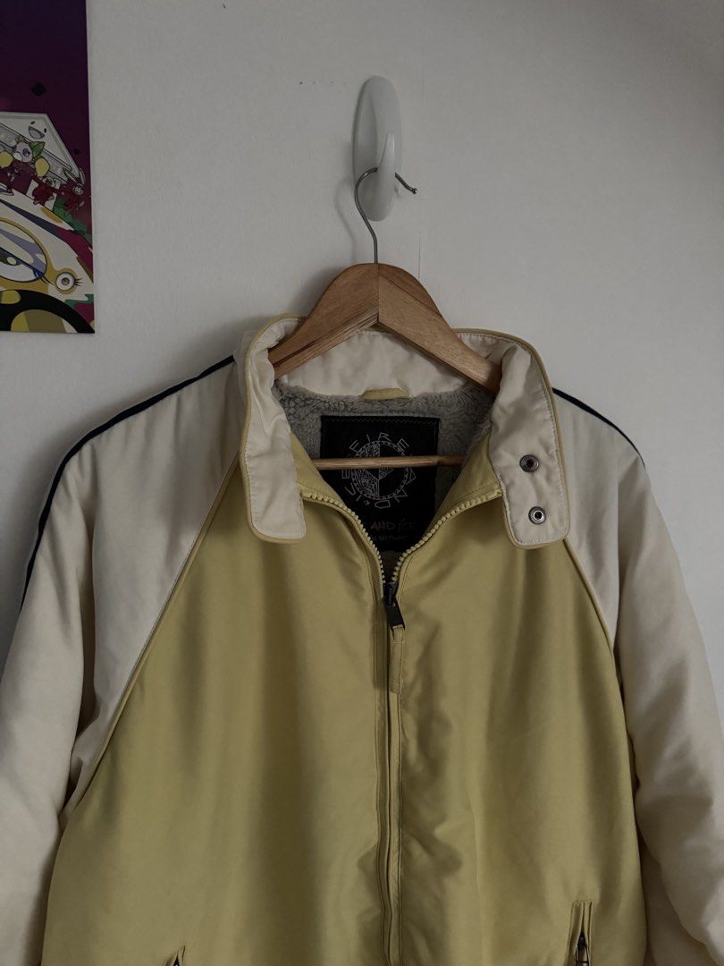 Hike Jacket (Category: Coats, Jackets and Outerwear) located in Santa Rosa. Submitted by southkid.vintage (Listing ID 1461617870, Image 3). Description: Size: XL Dimensions: 28 L x 24 W Condition: Good color may vary due to lighting feel free to inquire.