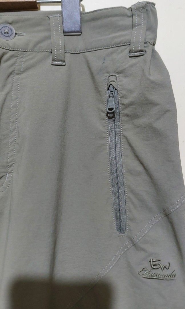 Hiking Pants Eikowoda Size: 28-30 (Category: Trousers) located in Manila. Submitted by bien_greatgoods (Listing ID 1461622327, Image 2). Description: .