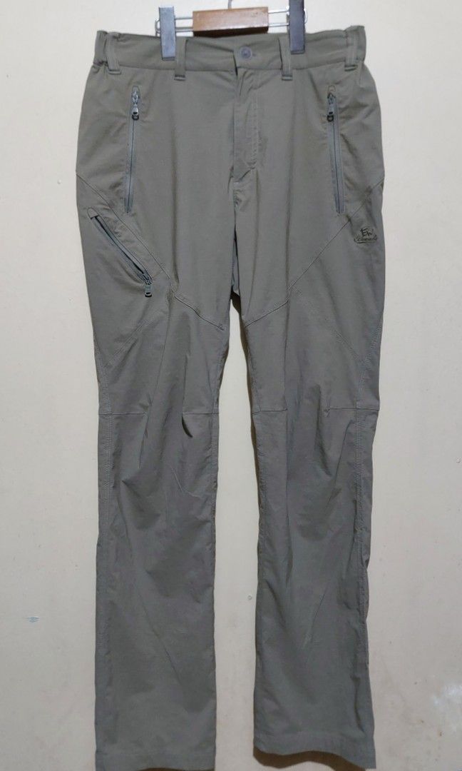 Hiking Pants Eikowoda Size: 28-30 (Category: Trousers) located in Manila. Submitted by bien_greatgoods (Listing ID 1461622327, Image 1). Description: .