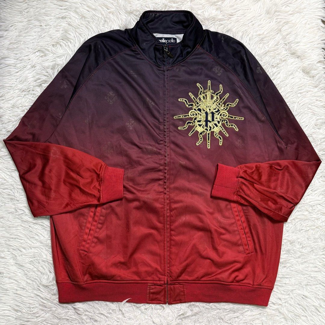 Hiphop / G-wear (Category: Coats, Jackets and Outerwear) located in Baguio. Submitted by sellingtonshop (Listing ID 1461575378, Image 1). Description: r1. Pelle pelle track jacket Size: XL Dimes: 31*28 Condition: good as new Issue: none Mine: 680 Steal: 780 Grab: 880.