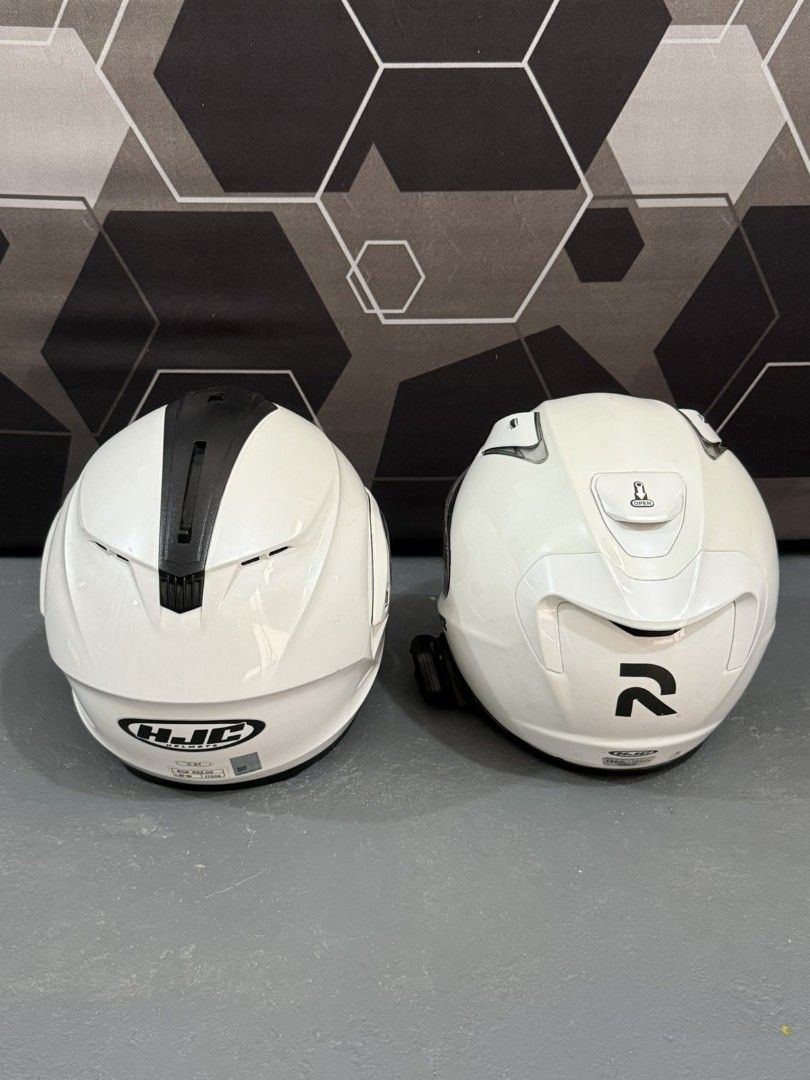 Hjc Helmet package (Category: Helmets and other Riding Gears) located in General Trias. Submitted by qwerty2015 (Listing ID 1461621709, Image 2). Description: *HJC Rpha 31 M ( Without Cardo ) SRP 28,000 -Selling this for only Price : 14,000 *HJC C91 Modular L ( Without Cardo ) SRP : 8,000 -Selling this for only Price : 6,500 For package deal 17,000 only.