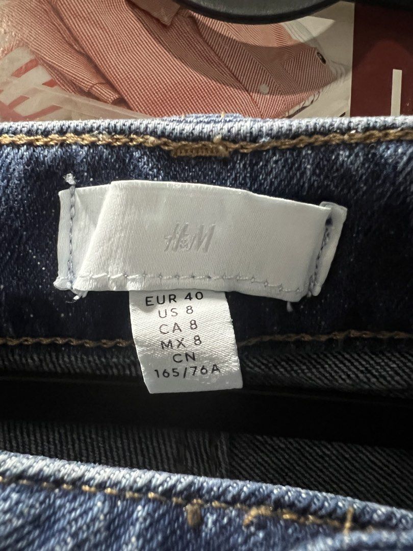 H&M Dark Denim (Category: Jeans) located in Antipolo. Submitted by i.vyclaire (Listing ID 1461695188, Image 2). Description: Rfs: declutter and doesn’t fit anymore :) .