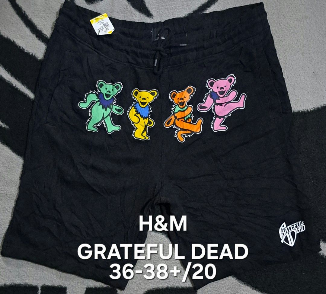 H&M Grateful Dead Dancing Bears Shorts (Category: Shorts) located in San Fernando, Camarines Sur. Submitted by ladderaya (Listing ID 1461644092, Image 1). Description: - Black H&M shorts featuring the Grateful Dead dancing bears graphic. - Elastic waistband with adjustable drawstring. - Size: 36-38+ (fits a range). - Ideal for casual outings or lounging at home. - Comfortable and stylish..