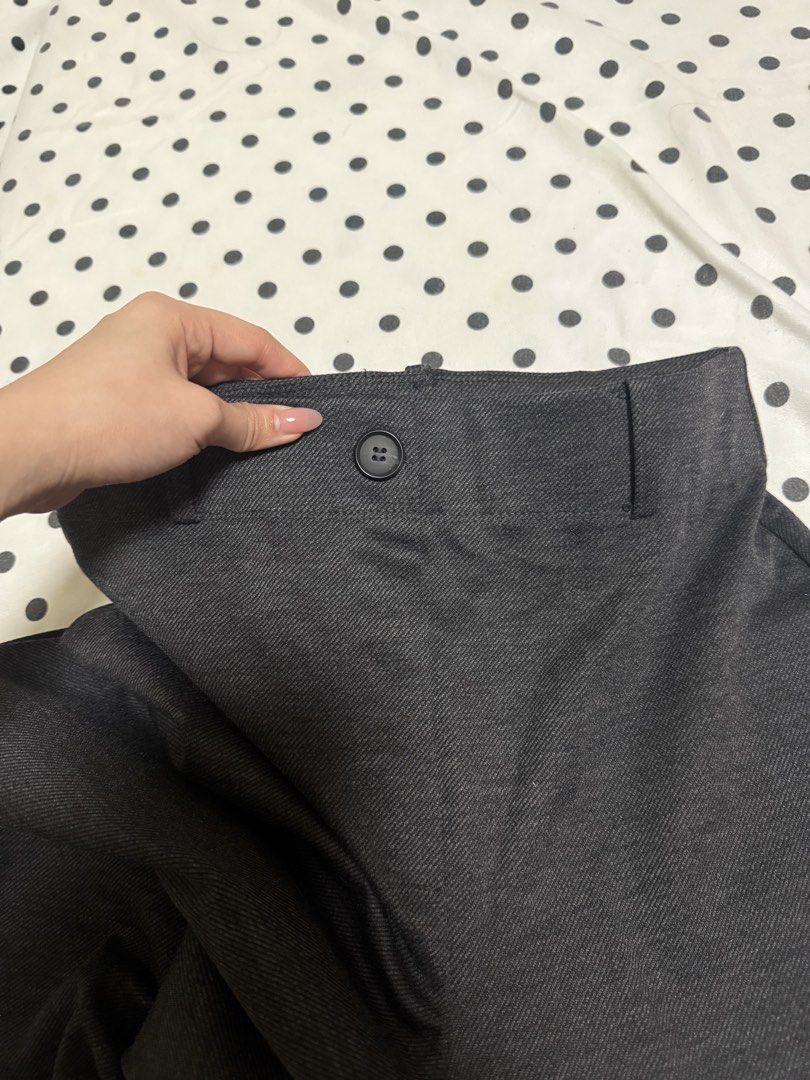 H&M gray trouser size 26 (Category: Other Bottoms) located in Quezon City. Submitted by buhbyestuff (Listing ID 1461794720, Image 2). Description: .