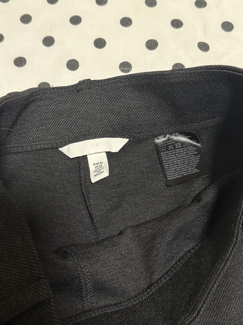 H&M gray trouser size 26 (Category: Other Bottoms) located in Quezon City. Submitted by buhbyestuff (Listing ID 1461794720, Image 3). Description: .