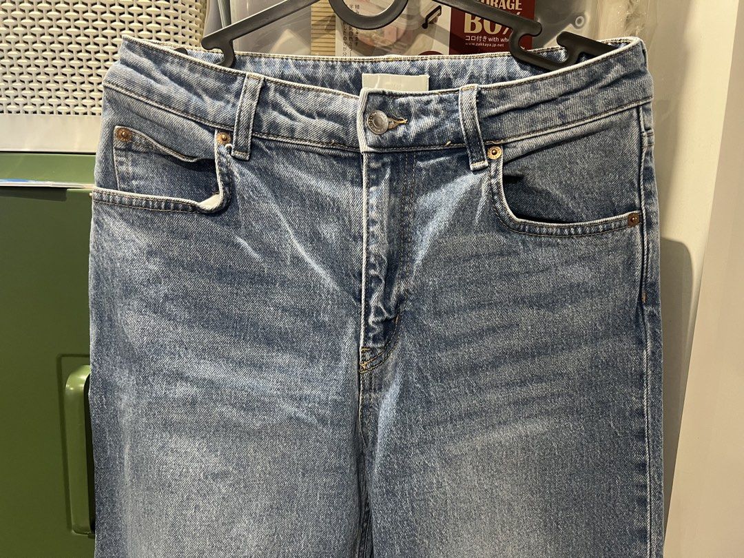 H&M Light Denim (Category: Jeans) located in Antipolo. Submitted by i.vyclaire (Listing ID 1461697071, Image 2). Description: Rfs: Decluttering and doesn’t fit anymore:) .