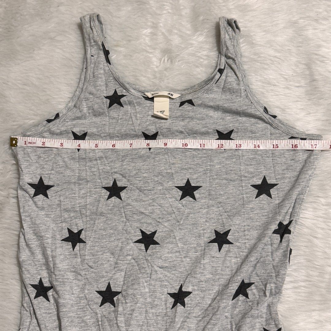 H&M Romper (Category: Coats, Jackets and Outerwear) located in Las Pinas. Submitted by defg35 (Listing ID 1461613449, Image 3). Description: Never been used No tag.