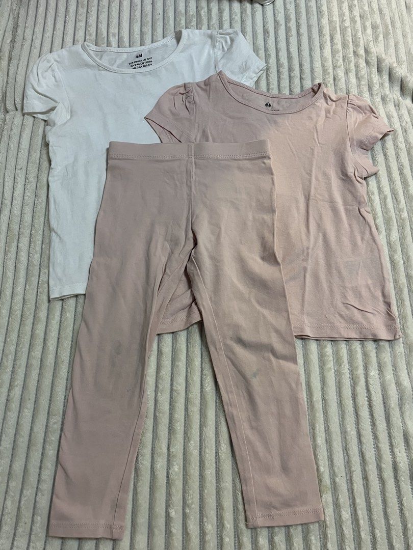 H&M set (2-4T) (Category: Babies & Kids Fashion) located in Quezon City. Submitted by samirosie0329 (Listing ID 1461719407, Image 1). Description: Leggings with stains (Not sure if washable) Top no issues. Manage your expectation pls..