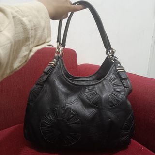 (Kategori: ) berada di . Dikirim oleh thrift_leli (ID iklan 1461791269, Gambar 1). Deskripsi: .