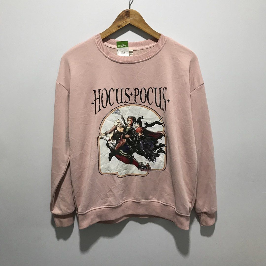 HOCUS POCUS Movie Sweatshirt (Category: Coats, Jackets and Outerwear) located in Cavite. Submitted by tanya.valentin (Listing ID 1461690364, Image 2). Description: 23x25.