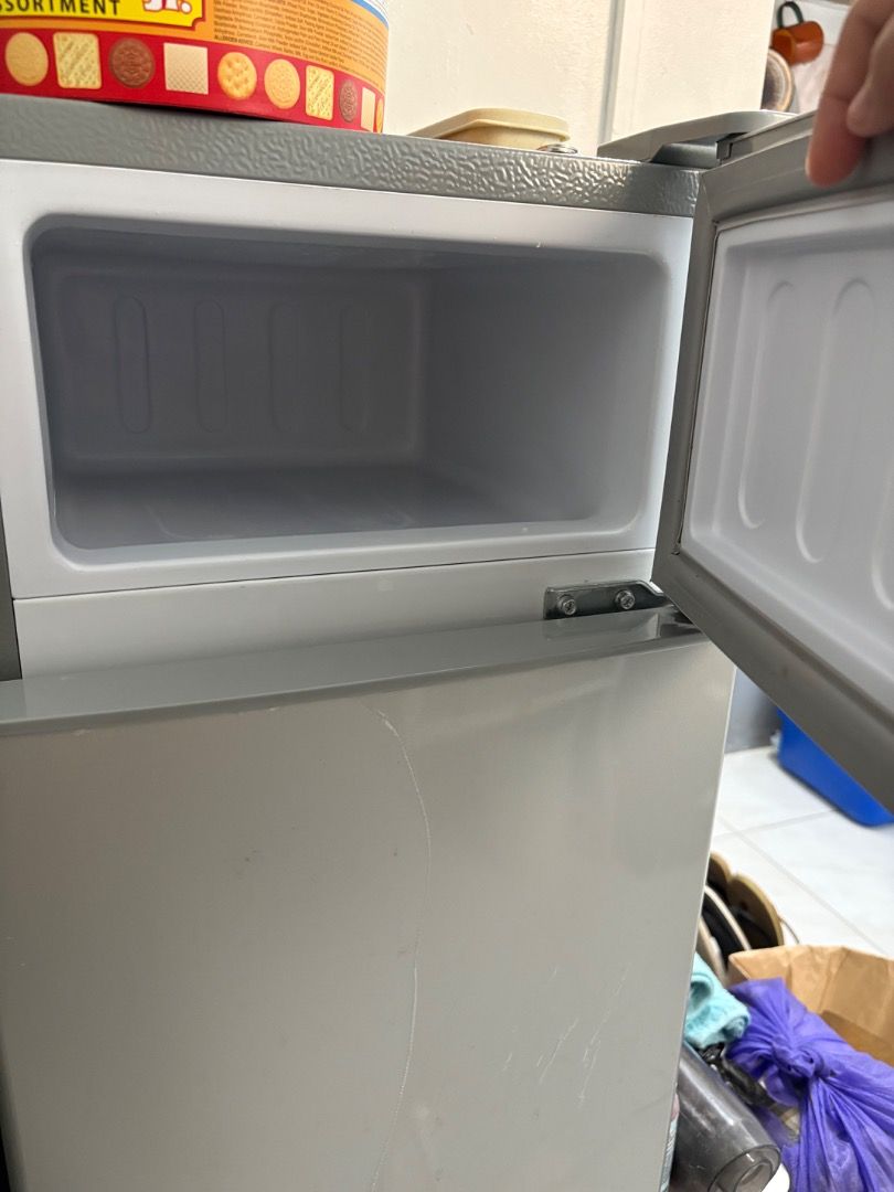 HODEKT Mini Fridge Freezer Compact Refrigerator (Category: Refrigerators and Freezers) located in Quezon City. Submitted by camille_cr (Listing ID 1461794630, Image 3). Description: - HODEKT Mini Fridge with separate freezer compartment - Works well, ideal for dorm rooms, offices, or small spaces - Clean interior, ready for immediate use - Compact and practical cooling solution.