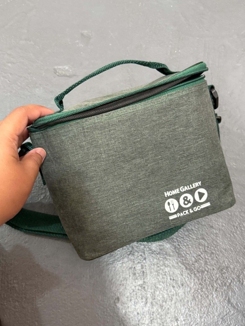 Home Gallery Lunch box (Category: Beach Bags) located in General Trias. Submitted by qwerty2015 (Listing ID 1461621159, Image 3). Description: Brand new as is were is negotiable .