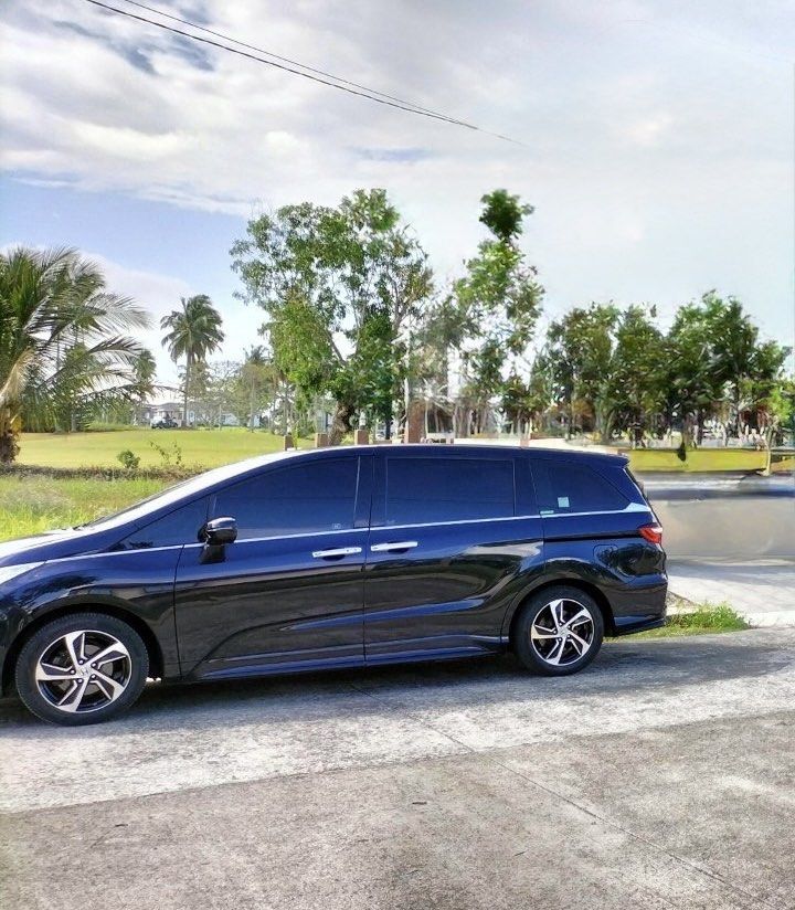 Honda Odyssey 2.4 Absolute 7-Seater Auto (Category: Used Cars) located in Manila. Submitted by saguittarius_060720 (Listing ID 1461648592, Image 2). Description: Everything is in good condition reason for selling need to upgrade..