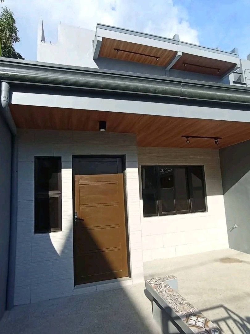 House for sale (Category: House & Lot) located in Manila. Submitted by silverwind.b8ad3d (Listing ID 1461660218, Image 3). Description: 📍Santana Village, Antipolo City Gated subdivision LA - 75 SQM FA - 90 SQM. 3 Bedrooms 2 Toilet & Bath Carpark Utility Area Clean title and updated taxes Robinson's Mall, Wilcon, Triangle Mall, Antipolo Church, restaurants Near schools Selling Price: 5.5m net Cash Or Bank financing.