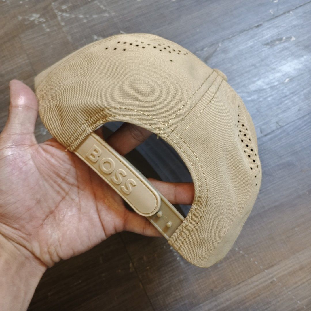 Hugo boss cap (Category: Caps & Hats) located in Manila. Submitted by janna_m (Listing ID 1461772274, Image 3). Description: EXCELLENT CONDITION ✅ NO ISSUES ✅ DM FOR INQUIRIES 📩.