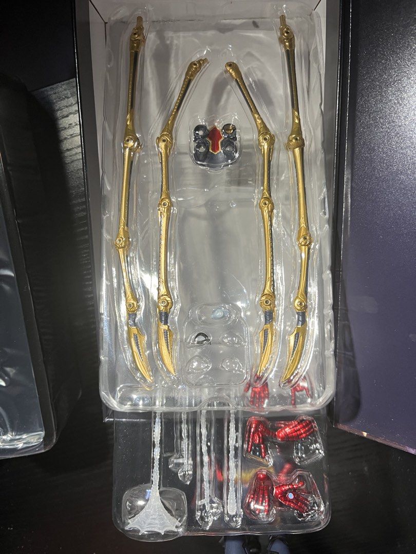 Infinity War Iron spider ZD TOYS (Category: Figurines & Statues) located in Caloocan City. Submitted by kiersantos124-36141 (Listing ID 1461568461, Image 2). Description: ZD TOYS OK CONDITION (displayed only) ISSUE‼️ : yung isang peg ng galamay nya naputol (in the pic) .