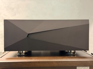 (Category: ) located in . Submitted by dynaudio (Listing ID 1461597502, Image 1). Description: .