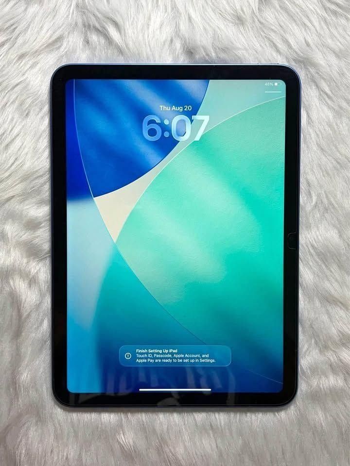 IPAD A16 (Category: iPad) located in Caloocan City. Submitted by silent.annemarie (Listing ID 1461587736, Image 2). Description: FOR SALE! iPad A16 11th Gen (blue) -5 months old only! 128GB 98% Battery Health (77cc only) PP/A local variant 🇵🇭 Under apple warranty 'til March 2025 Smooth performance No issue.