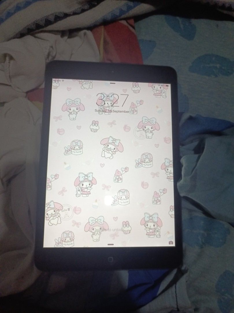 Ipad mini 1st gen (Category: iPad) located in Manila. Submitted by aerycha (Listing ID 1461711600, Image 1). Description: .