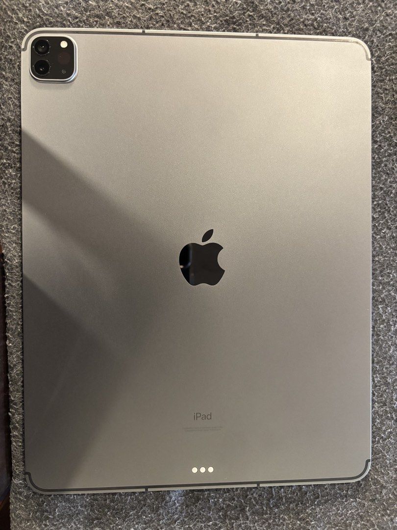 Ipad Pro 128gb 5th Gen 12.9inch Wifi + Cellular (Apple Magic Keyboard Included) (Category: iPad) located in Manila. Submitted by musangkalye (Listing ID 1461626218, Image 3). Description: No Charger. Just Box. Defects are shown in the pictures, it is a few small bumps and one long scratch at the screen. Long scratch can be seen in the pictures..