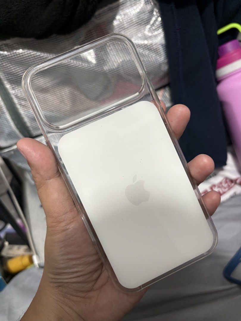 Iphone 17 Pro Max Case (Category: Cases & Sleeves) located in Manila. Submitted by kahlamuinm (Listing ID 1461782829, Image 1). Description: iPhone 17 Pro Max Case 900 ALL IN .
