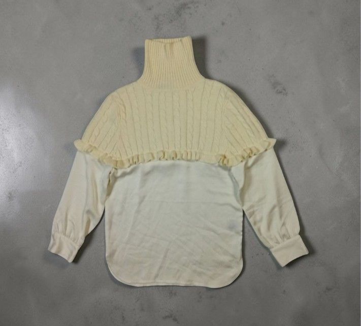 ISABEL MARANT 2'TONE KNIT TURTLE NECK SWEATER (Category: Activewear) located in Manila. Submitted by kinstugi.pieces (Listing ID 1461644725, Image 1). Description: Sizes: Large Women's Dimes: 5.5 inches, Turtle Neck Length 6.5 inches, Turtle Neck Wide 19.5 inches, Wdth 17 inches, Shldr 23 inches, Slv Lngth 28.5 inches, Lngth 19 inches, Hm Origin: Portugal Materials: Nylon 70% Cotton 30% Color Rate: 10-10 Condition: 10-10 Presentable to Use Add Sh