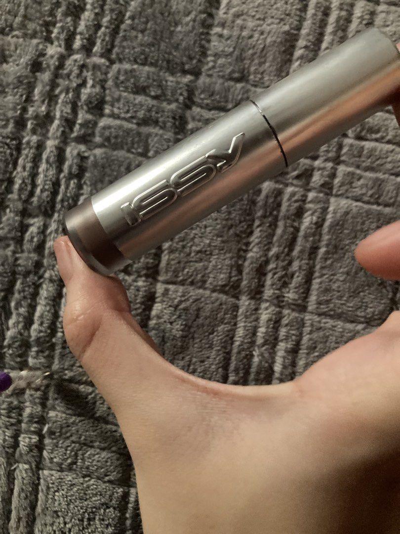 Issy mousse lippie (Category: Makeup) located in Makati City. Submitted by wonderfindzs (Listing ID 1461670135, Image 1). Description: Makati Shade teddy.
