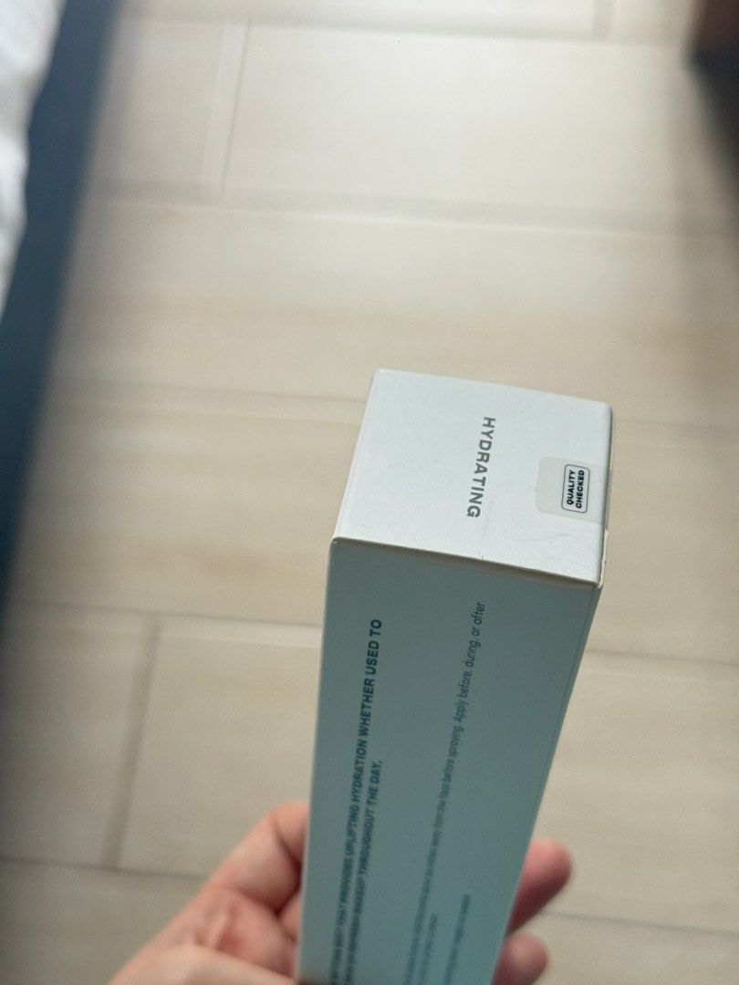 Issy setting mist (Category: Face Care) located in Taguig. Submitted by tidyingupwithkhara (Listing ID 1461747298, Image 2). Description: .