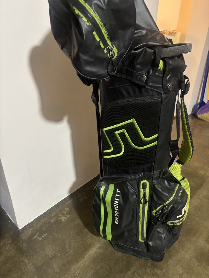 J. Lindeberg Golf Stand Bag (Category: Golf) located in Pasig City. Submitted by odlop (Listing ID 1461562661, Image 3). Description: J Lindeberg Golf Bag See pics for condition Pasig.