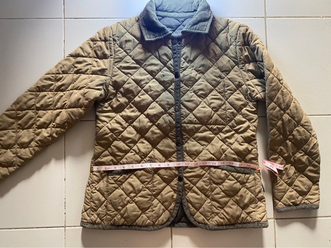 Jacket (Category: Coats, Jackets and Outerwear) located in Kuala Lumpur. Submitted by mp988 (Listing ID 1461640508, Image 3). Description: RM26 (include postage SM) RM36 (include postage SS) Unisex Penfield Outdoor Jacket Size S Suitable for petite ladies or teenagers W : 21inch L: 24inch P : 9 inch Price for COD : RM18 only Location COD : Kota Damansara Petronas KFC .