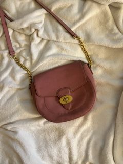 (Category: ) located in . Submitted by vie_apparel (Listing ID 1461623773, Image 1). Description: .