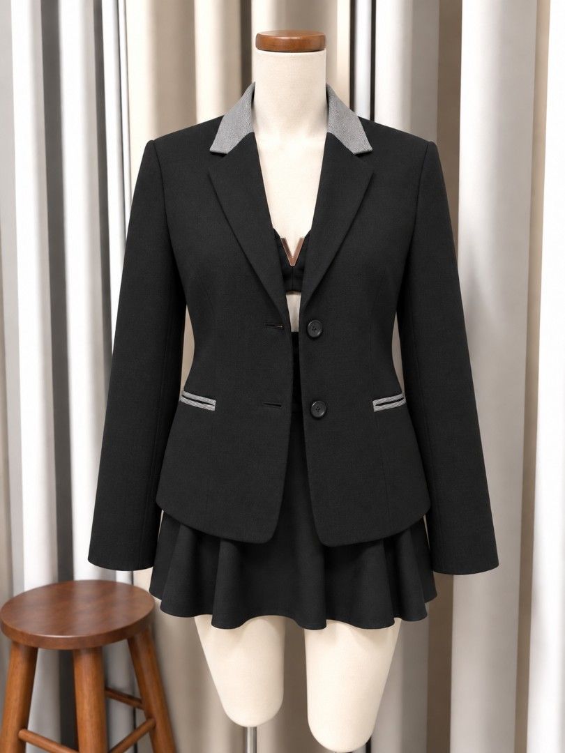 John Smith House Black Blazer (Category: Coats, Jackets and Outerwear) located in Taguig. Submitted by vm.co (Listing ID 1461678328, Image 1). Description: Perfect for: • Corporate office wear • Business travel • Smart casual outfits • Rainy or cool weather • Capsule wardrobe • Everyday sophisticated styling Condition: Appears to be in very good preloved condition with no visible major stains, tears, or discoloration in the photo. A light steam w