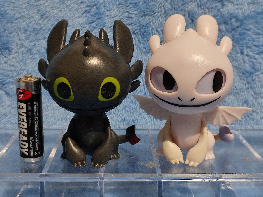 Jollibee How to Train Your Dragon Figurines Set (Category: Figurines & Statues) located in Baguio. Submitted by abigailmyra (Listing ID 1461566790, Image 1). Description: - Set of 2 Jollibee "How to Train Your Dragon" figurines - Includes Toothless and the Light Fury - Ideal for collectors and fans of the movie - from a Jollibee promotional campaign - Sold as a set P75 loc:Baguio-CAR.