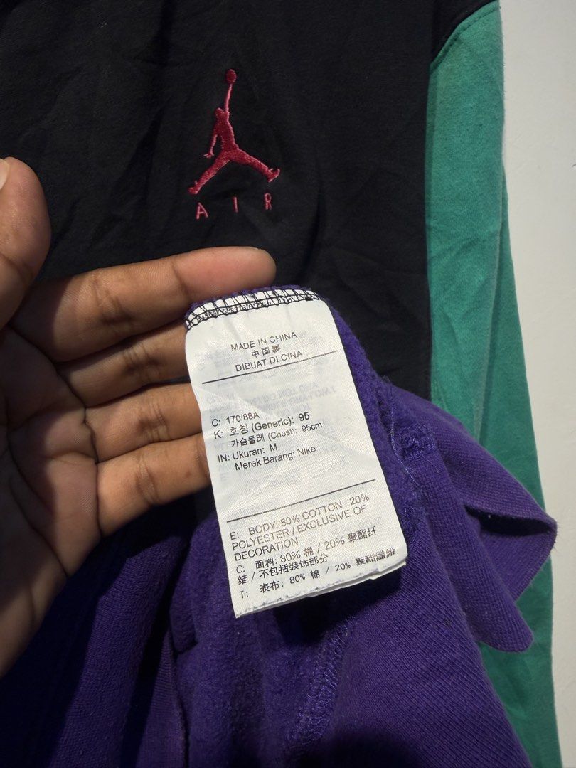 Jordan (Category: Coats, Jackets and Outerwear) located in Carmen. Submitted by thriftnichoii (Listing ID 1461793422, Image 3). Description: 22x26.